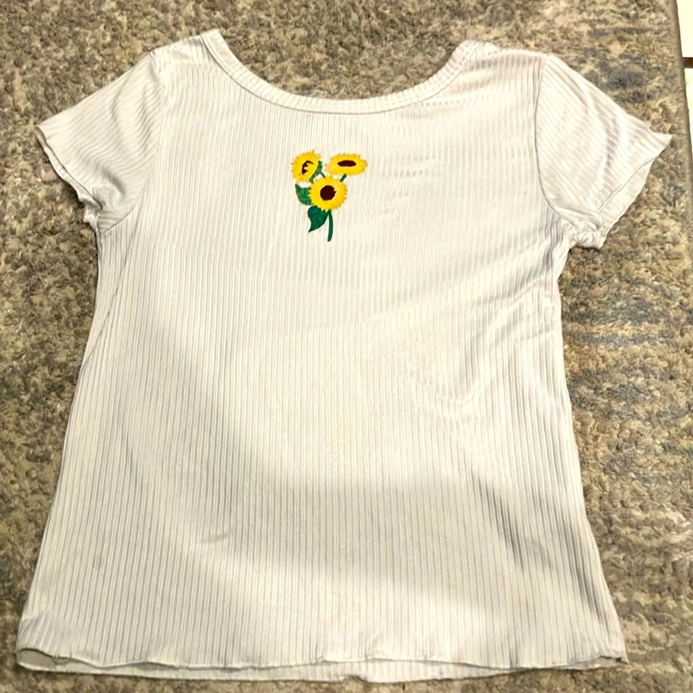 Cute flower top